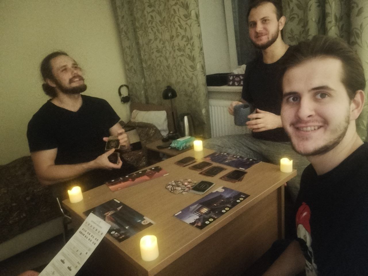 Настольная игра при свечах